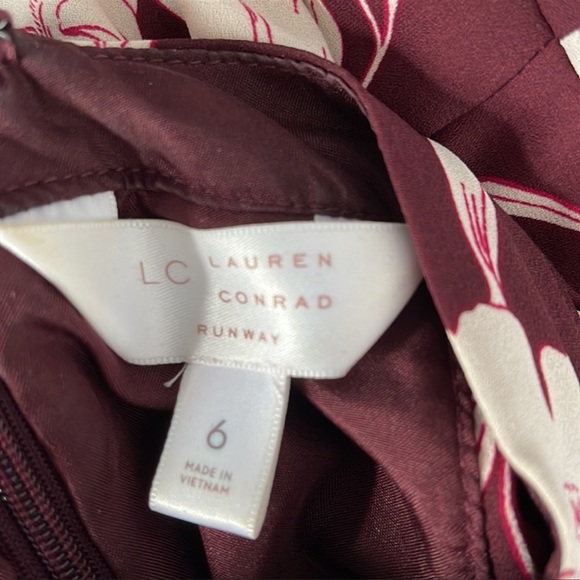 LC Lauren Conrad Runway Floral Print Halter Neck Dress Burgundy Ruffled Flowy 6 - Picture 4 of 7